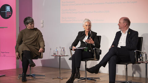 CEO der World Design Capital Frankfurt RheinMain 2026 Carolina Romahn auf dem Panel Together by Design - Panel