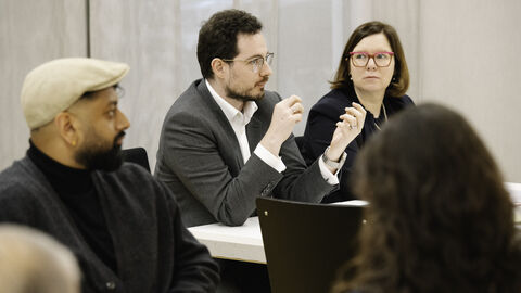 Demografischer Wandel und gesellschaftliche Entwicklungen unterstreichen die Bedeutung inklusiver Gestaltung für eine zukunftsfähige Gesellschaft. Doch wie fügt sich Universal Design in das Leitthema der World Design Capital "Design for Democracy. Atmospheres for a better life" ein? Hierzu haben wir gemeinsam mit Sozialstaatssekretärin Manuela Strube diskutiert. Together by Design - Workshop